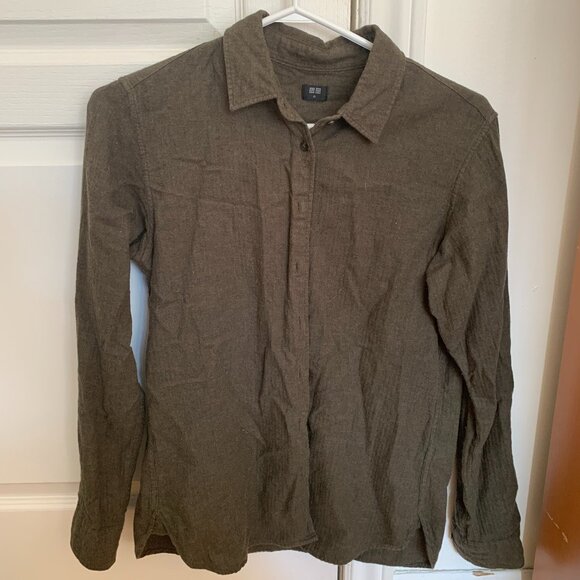 Uniqlo kaki shirt - Picture 1 of 2